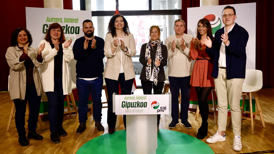 El PNV presenta al equipo de Osa con el que busca liderar la transformación de Pasaia