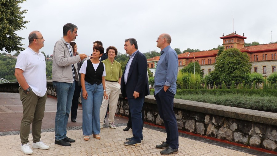 Aitor Esteban: “El acuerdo sobre los cuarteles de Loiola es el perfecto ejemplo de la política eficaz y real de vivienda que desarrolla EAJ-PNV”