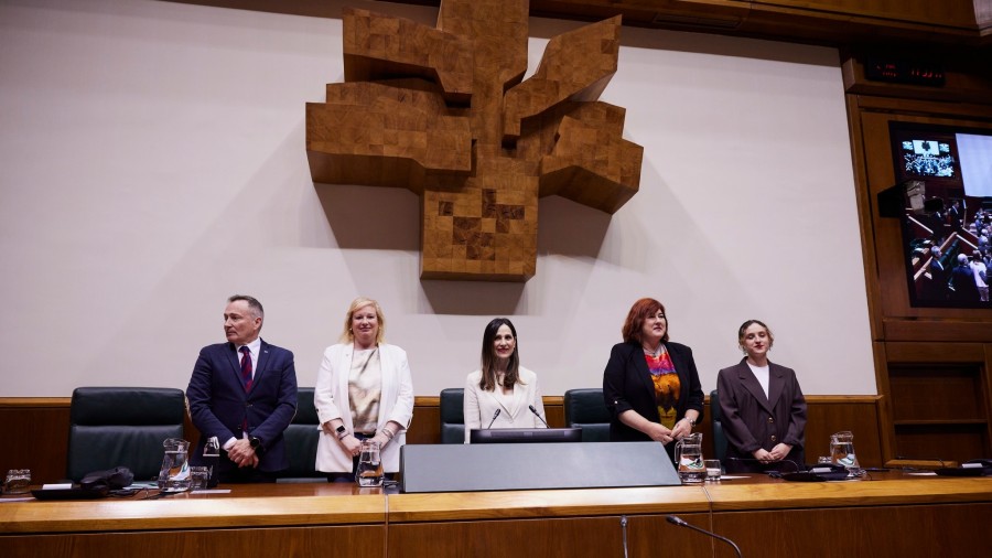 Bakartxo Tejería, reelegida presidenta del Parlamento Vasco por mayoría absoluta